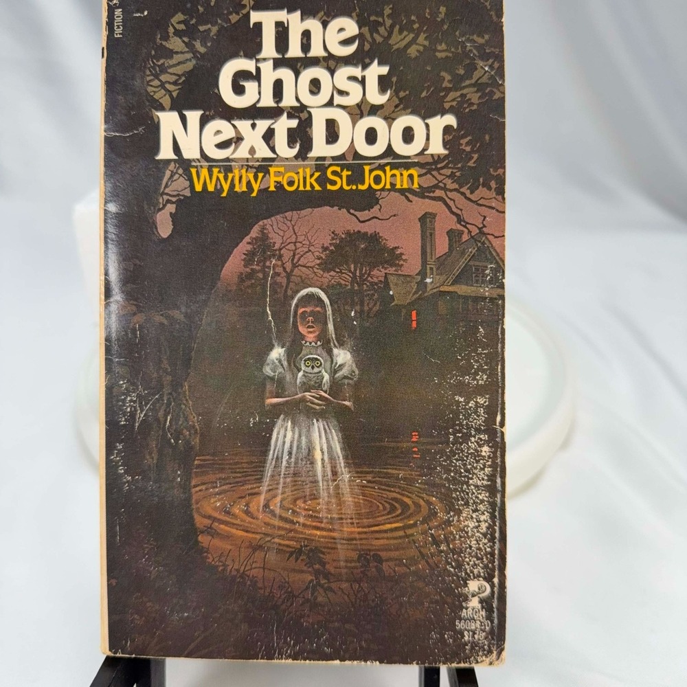 The Ghost Next Door 1972 Archway Paperback Wylly Folk St John Vintage Mystery